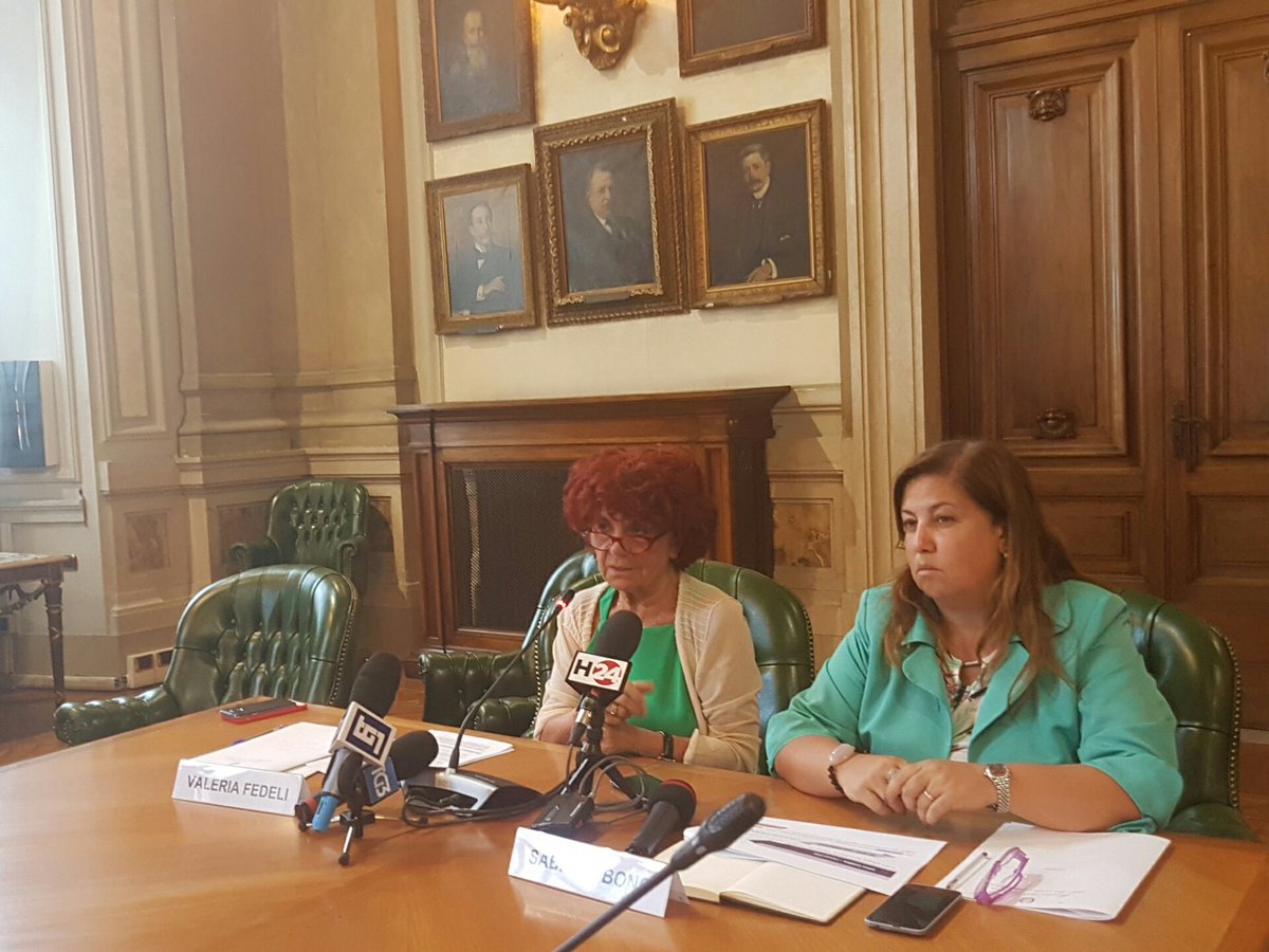 AleMiglioz's tweet image. #AnnoScolastico scadenze utili: assunzioni entro metà agosto. #Supplenze entro avvio lezioni. Le annuncia @valeriafedeli al @MiurSocial