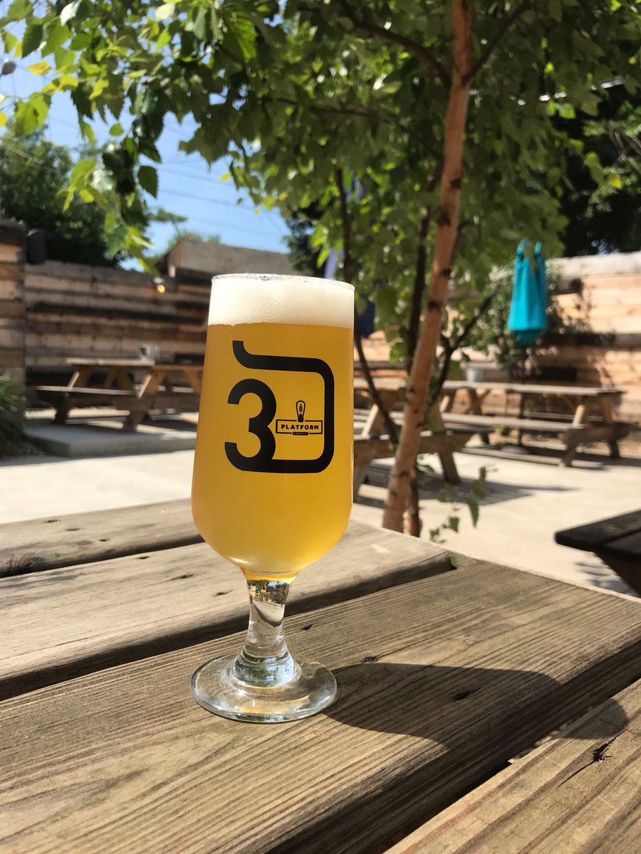 PlatformBeerco's tweet photo. 3 year anniversary today! First 100 peeps get glassware! @happyincle @joecimperman @ohiocitytweets come chill with us &amp; some #freshclebeer https://t.co/bR2MsTi8kM