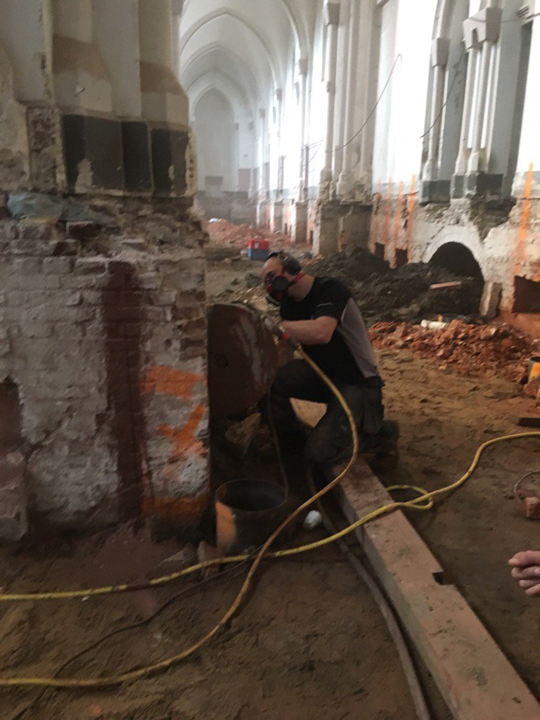 Renovatiesloop kerk te Weesp