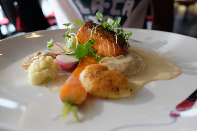 Blogger <a href="/araioflight/">Rai ✈︎ Adventure Travel Blogger</a> was surprised to find a burgeoning culinary scene and divine Finnish gastronomy in #Helsinki: araioflight.com/biggest-surpri…