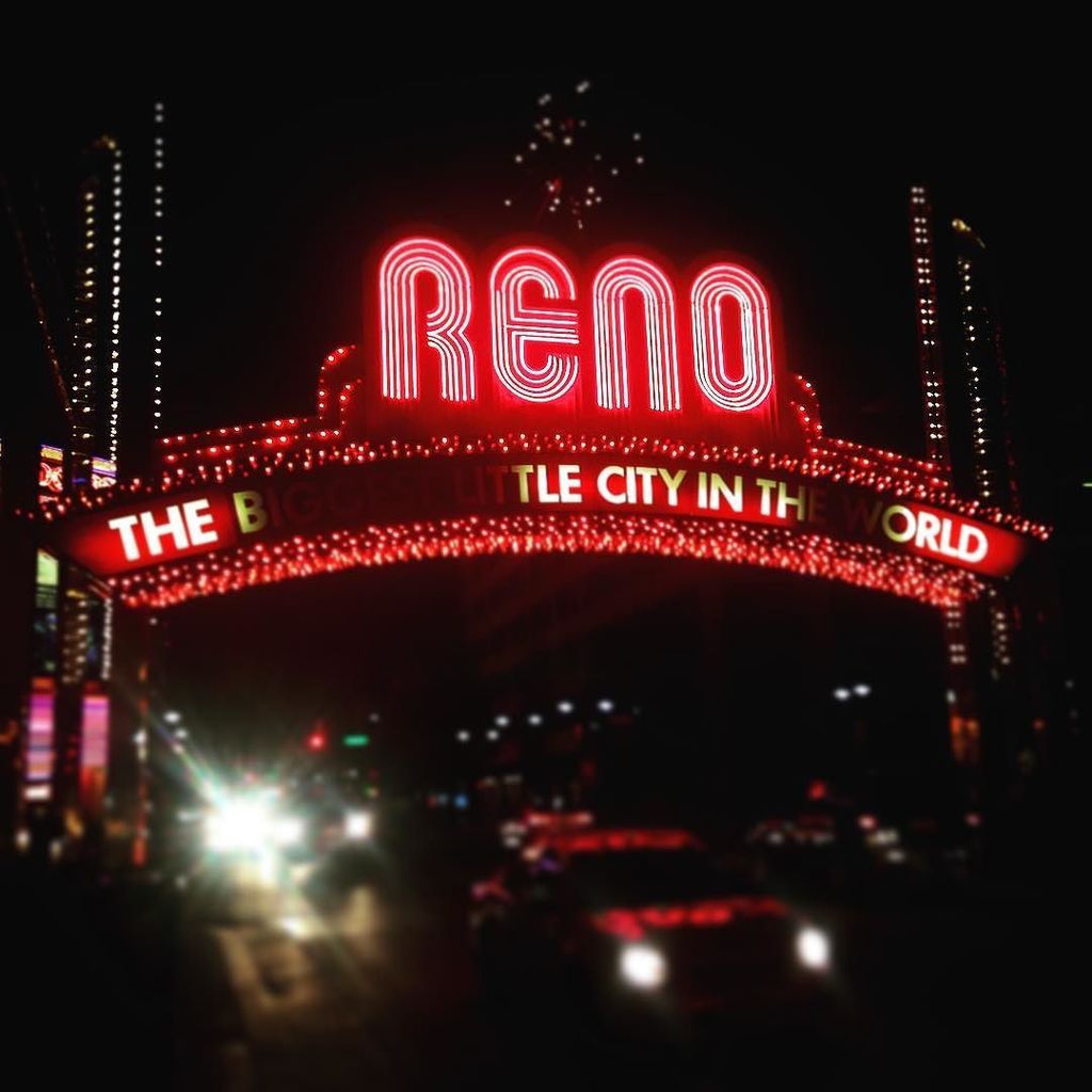 neilginty's tweet photo. #Reno #nevada #laststop #biggestlittlecity #foolstax #ontocalifornia https://t.co/b7czoNl9iC https://t.co/4nEY9lR7CY