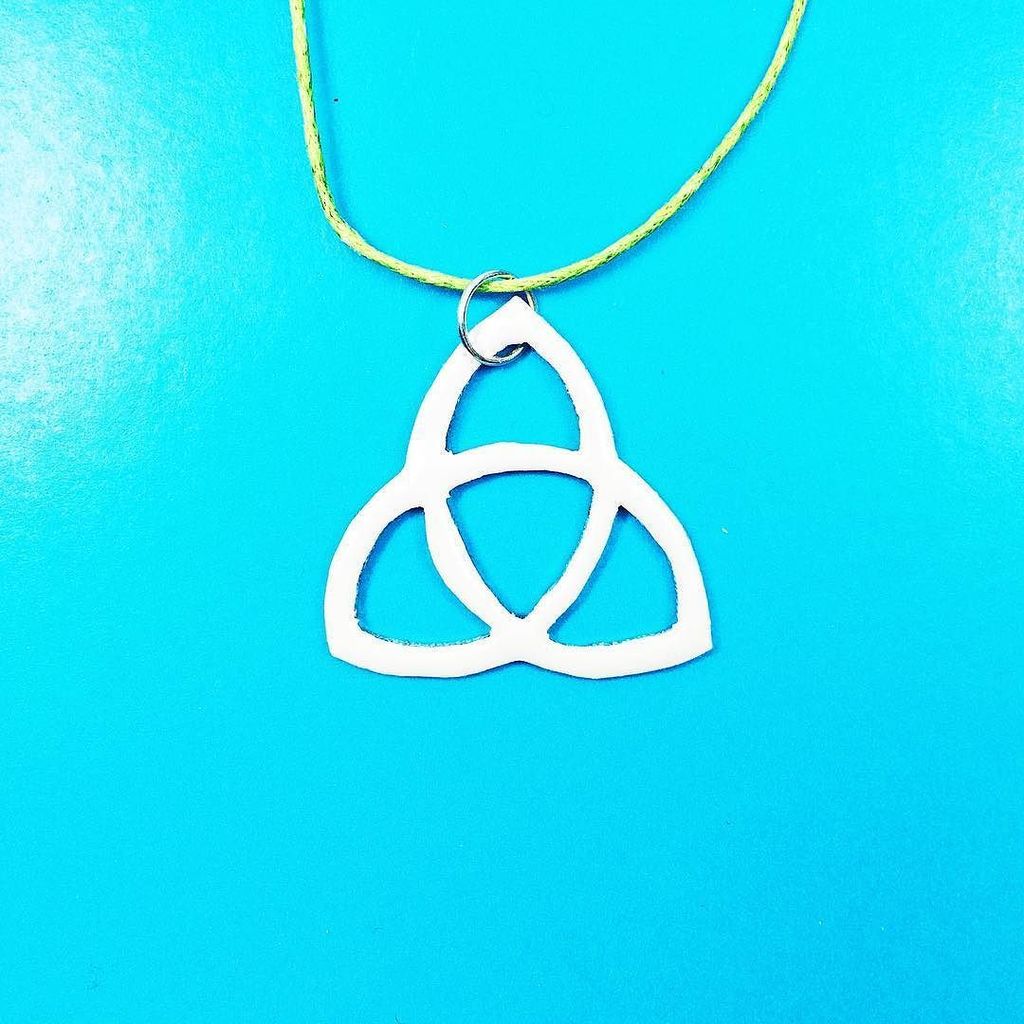 Good morning 😁☀️😁☀️ how about a little Celtic influence? 😍
.
.
.
.
.
.
#celtic #celticjewellery #etsyuk #uketsysel… ift.tt/2tcejrc