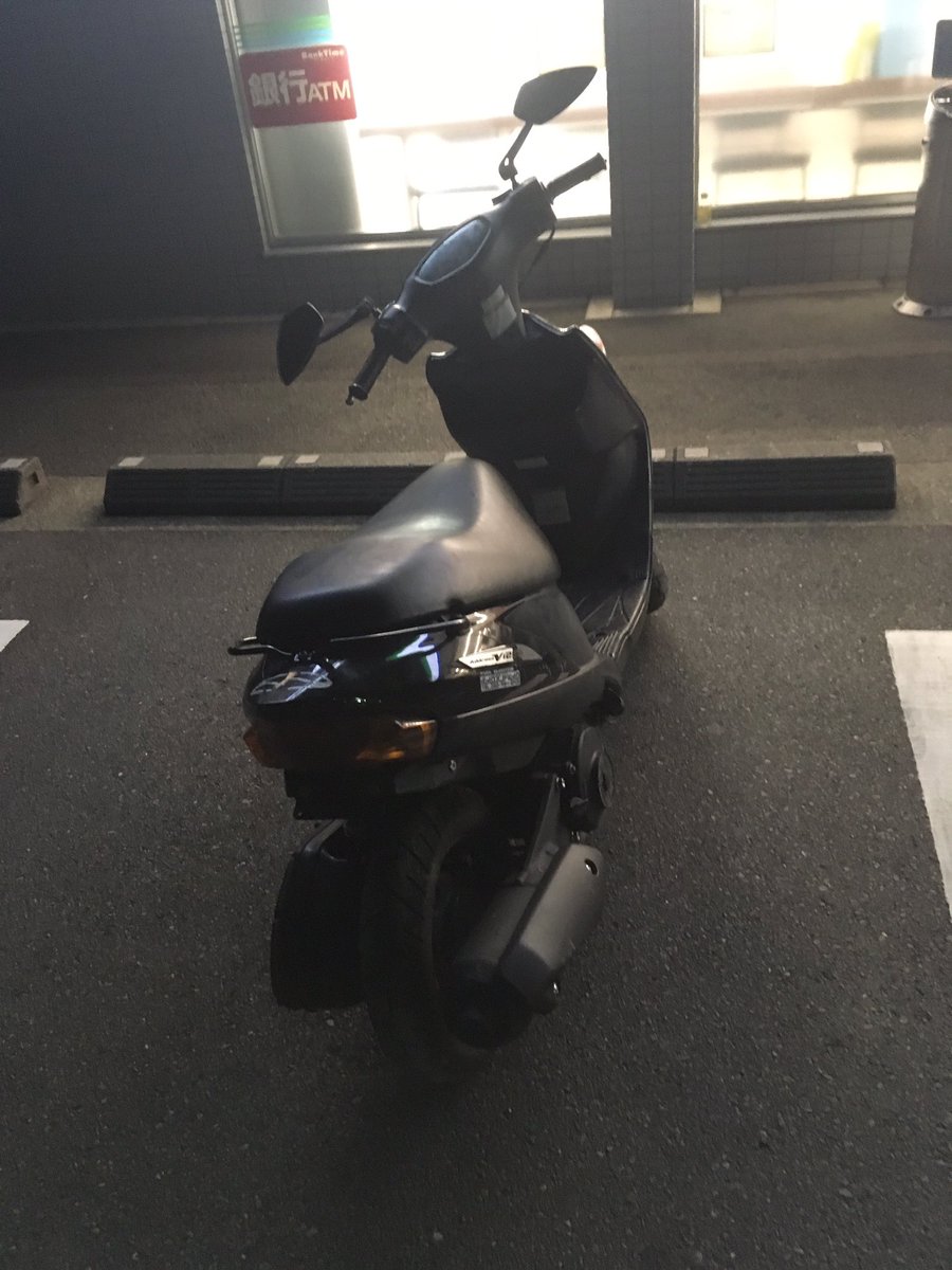 AddressV125Gsel's tweet photo. 主なカスタム点
フロントフォーク
ブレーキディスク
ブレーキシリンダー
リアショック
グリップ
ミラー
フェンダーレス
メーター球赤
くらいです。
100km確認してます。
不具合はエンジンストールがあるくらいです。
外装は傷多いです https://t.co/EIs73tkvD6
