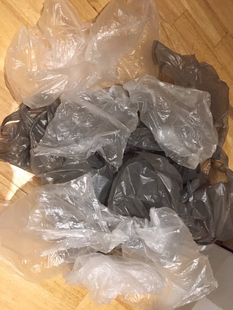 Shopping online doesn't mean I want to harm the environment 😱 Please add a bag-free delivery option <a href="/woolworths/">Woolworths</a> <a href="/PlasticFreeJuly/">Plastic Free July</a>