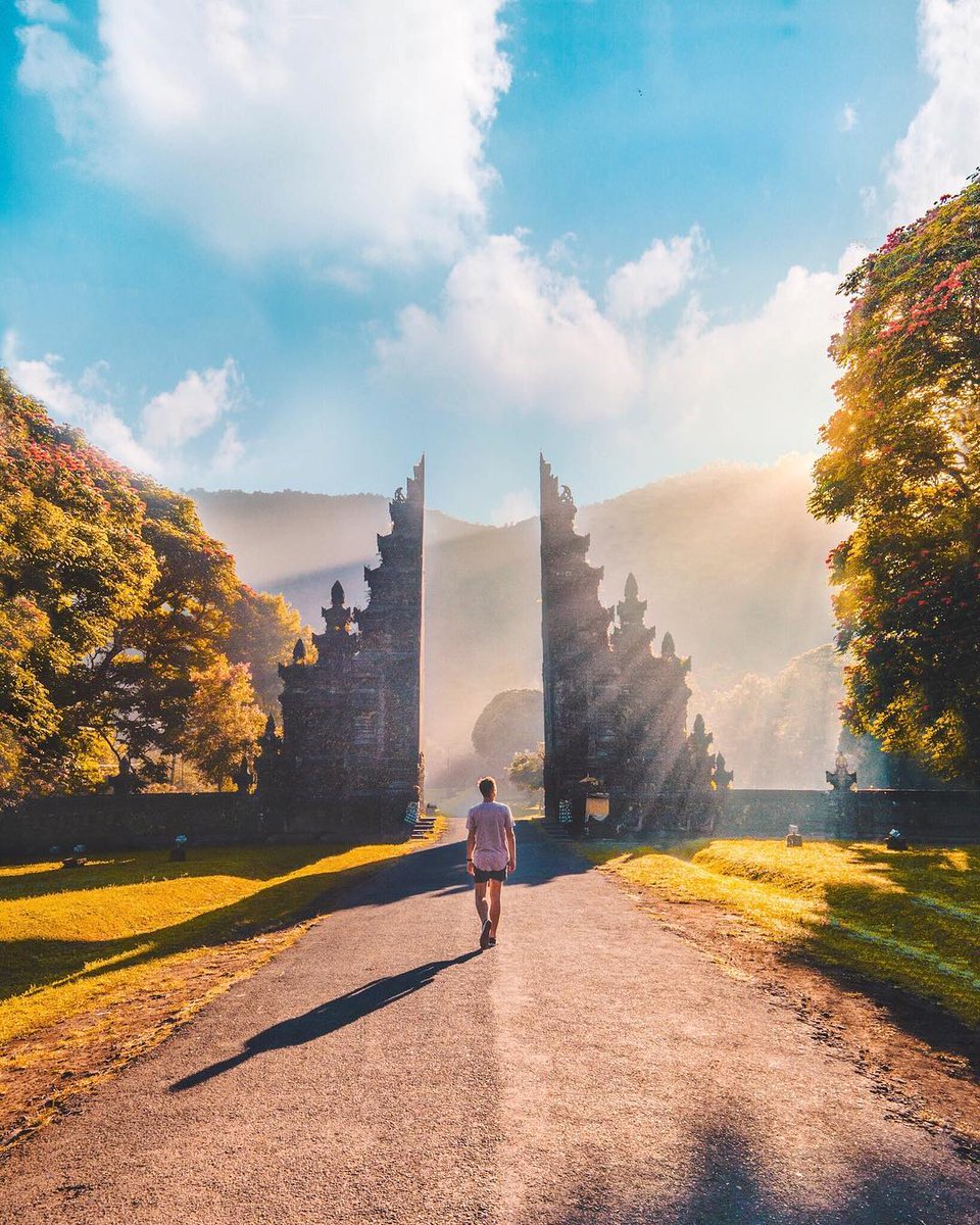 STATravel_UK's tweet photo. Un-BALI-ievable! 😍 #TravelTuesday 

📸 @JordHammond https://t.co/PWoEt1oJEK