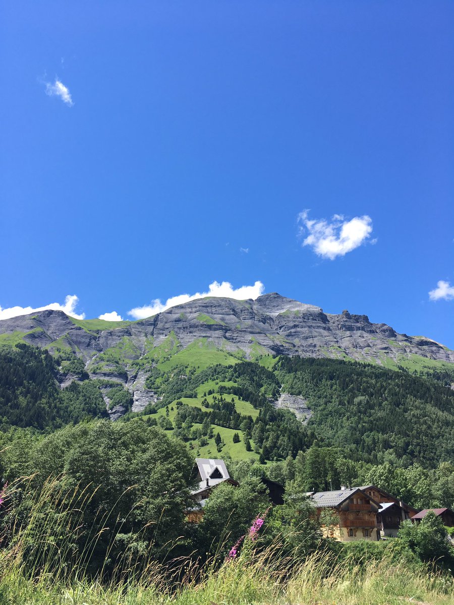 Les Contamines tweet media