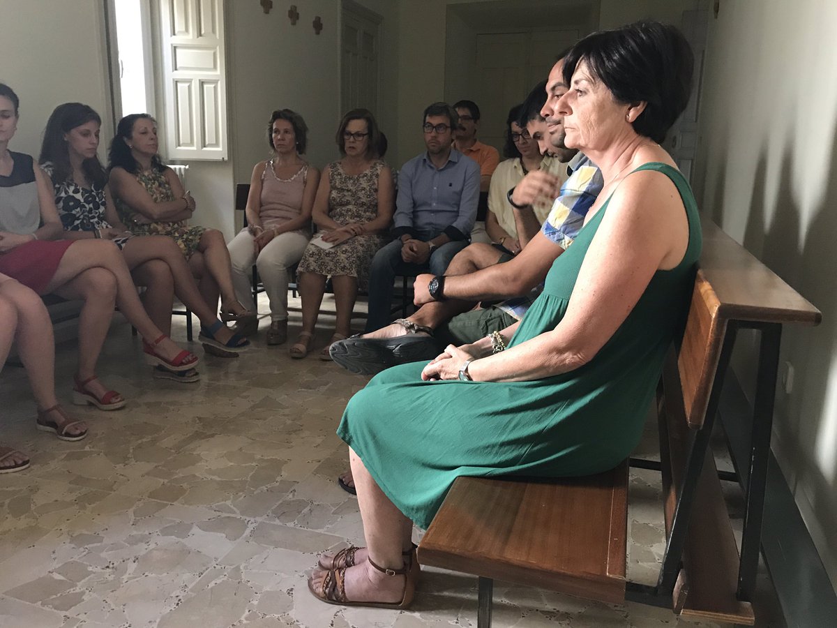 safa_feye's tweet photo. Comenzamos con emotiva oración de agradecimiento y despedida a nuestra querida Olalla GRACIAS!!! #Summer17 @_FEyE_ @safa_feye @CampoOlalla https://t.co/9DXUmAAxnJ