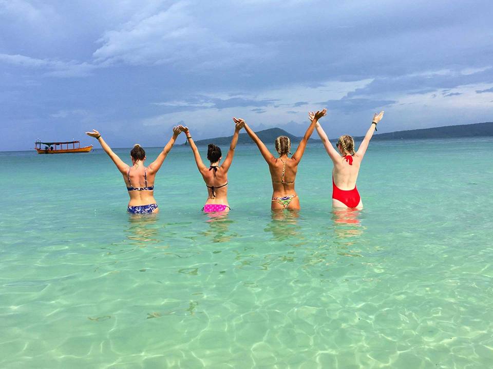 CambodiaCamps's tweet photo. Island Tour in Koh Rong 😍🌴🏖⛱ https://t.co/kN05TKF0Gn