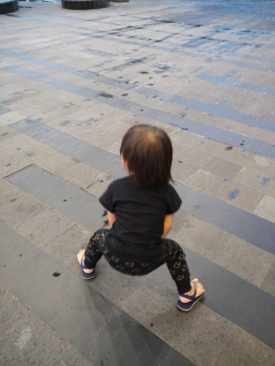 EvriNaipospos's tweet photo. oiiii Jonnn, dah packing belum?? jangan maen ajah yakk.. #jonidanger https://t.co/IMH9YfF4Qa