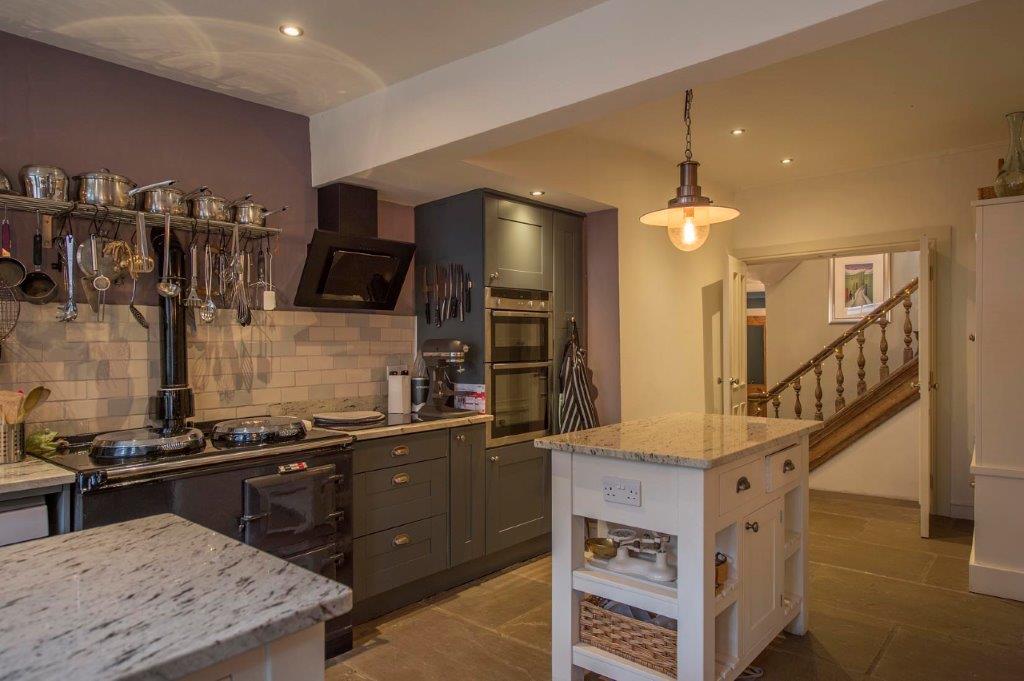 Here is just one of many beautiful kitchens created by ourselves!