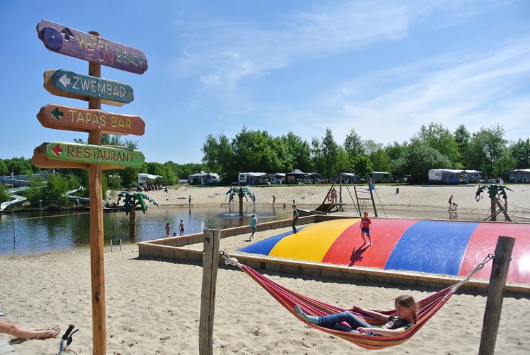 Vakantiepark Het Stoetenslagh is de winnaar in de categorie Vakantie met zwemvijver van Kids ZwemparadijsTip! 2017 goo.gl/EF3GDl