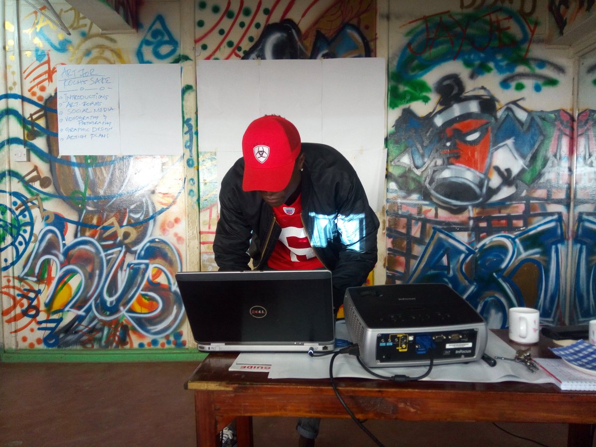 DJKelv254's tweet photo. ArtForKoch's SakeProjectDanceICon PeterOpiyo @MissKochKenya @KCDF @JoyceKatsy1 @KemperEmmie @NjambiMary @254_stevoh @cwasike @namelesskenya https://t.co/q7xrzTiMFH