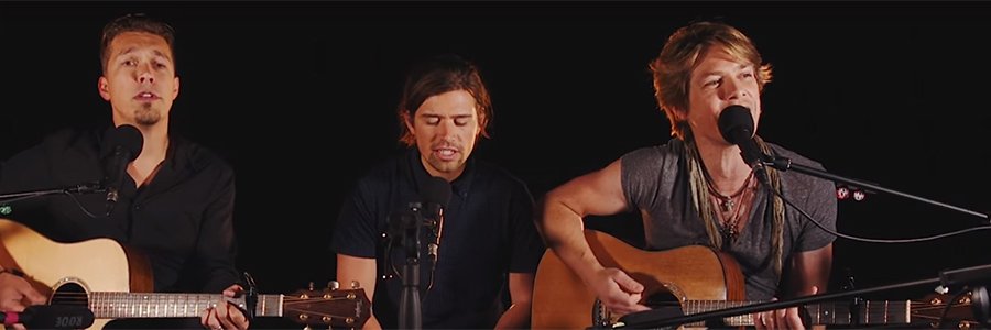 _ava's tweet photo. [Moment acoustique du jour] @hansonmusic en @NME #BasementSession
► https://t.co/xN7gFRcrP6 https://t.co/nl8RKZaqjd