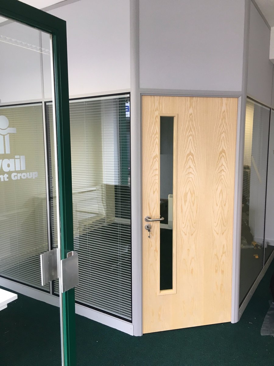 OneSolutn's tweet image. We've just built a new interview room for Travail Employment's new office in Newark. Helping them to make the most out of their work space.🙂