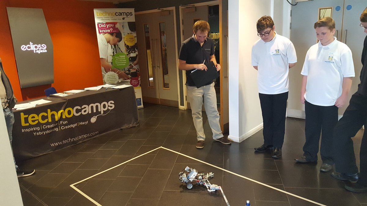 Technocamps (@technocamps) on Twitter photo Morriston Team 1 showing off their robot at #TCRobotics17 Morriston Team 1 showing off their robot at #TCRobotics17