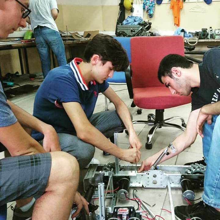 allstarturkey's tweet photo. We believe success comes with hard work and this is the best way to achieve more.#steamworks2017 #frc #FIRSTcomesfirst #robots https://t.co/3okTfGvjNd