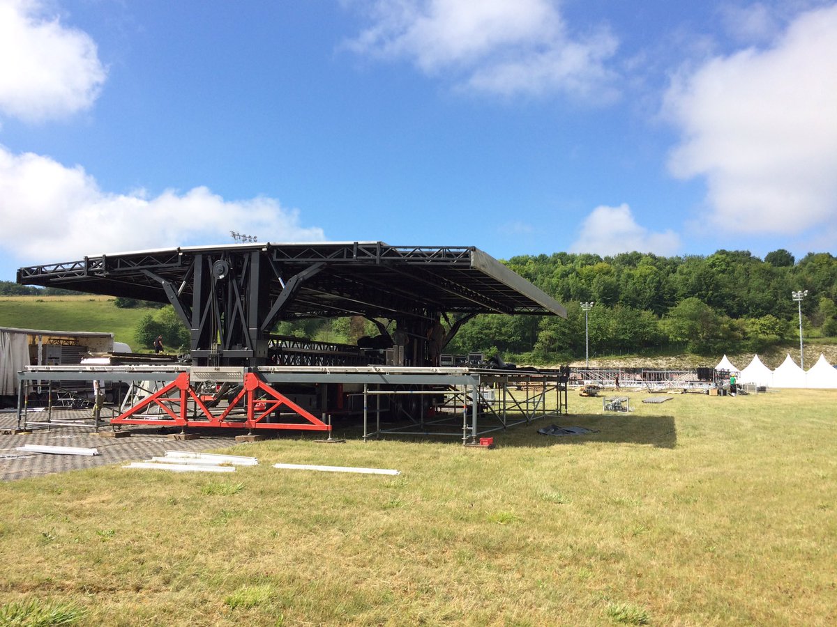 Les scènes ARION et PÉGASE prennent forme ! #ghf2017 #festival