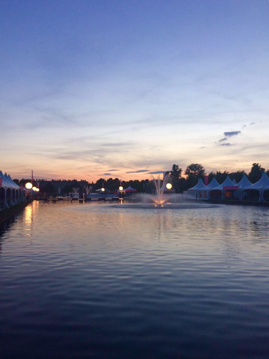 SodexoPrestige's tweet photo. A beautiful evening #RHSHamptonCourt leading onto a beautiful morning... #day2 #keepyaposted https://t.co/3rKehKqK5U