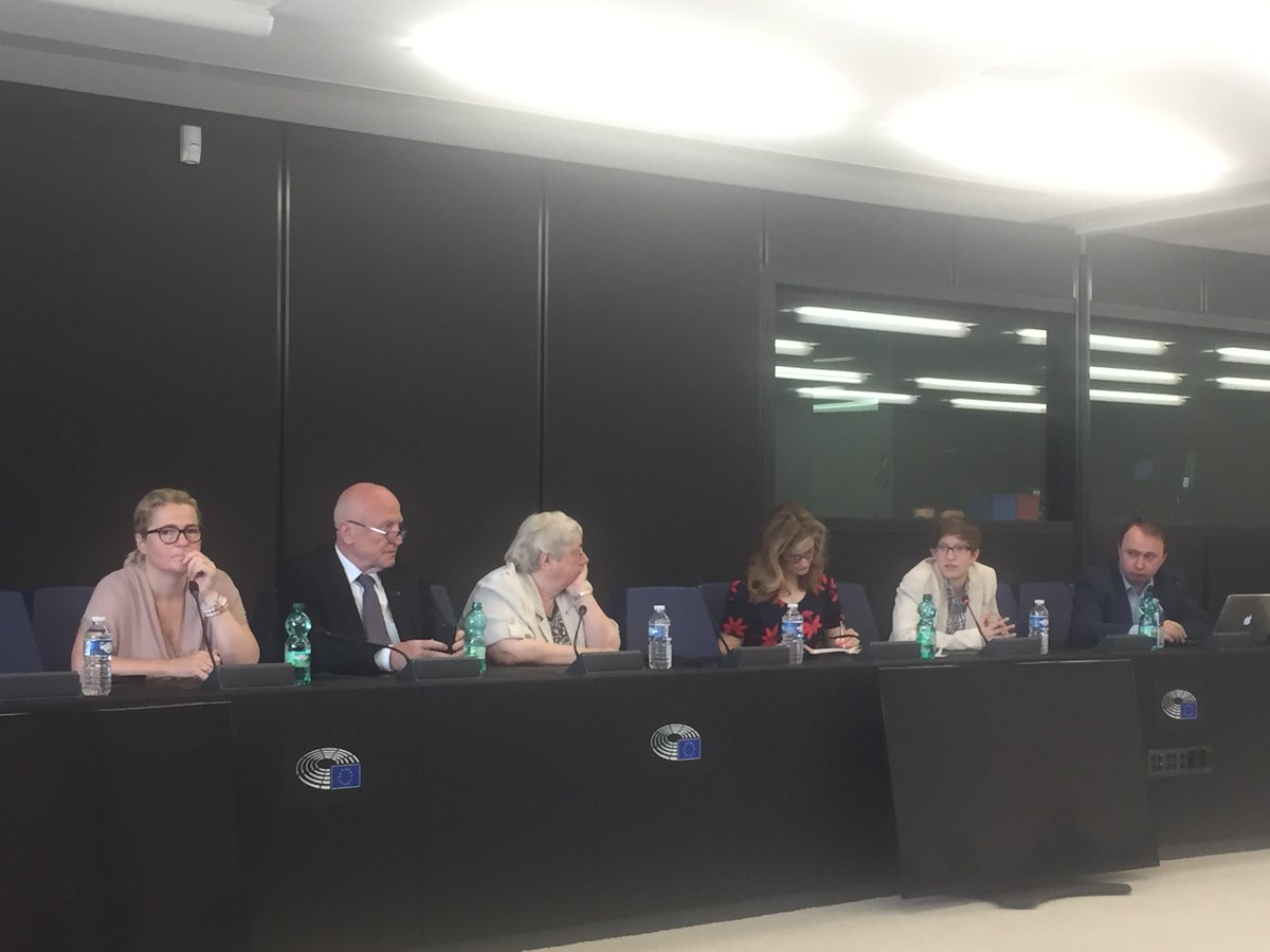 Intergroup for #DigitaAgenda in <a href="/Europarl_EN/">European Parliament</a> we discussed with <a href="/GabrielMariya/">Mariya Gabriel</a> issue related to our data, eprivacy <a href="/LauristinMarju/">Marju Lauristin MEP</a> <a href="/Senficon/">Felix Reda</a>