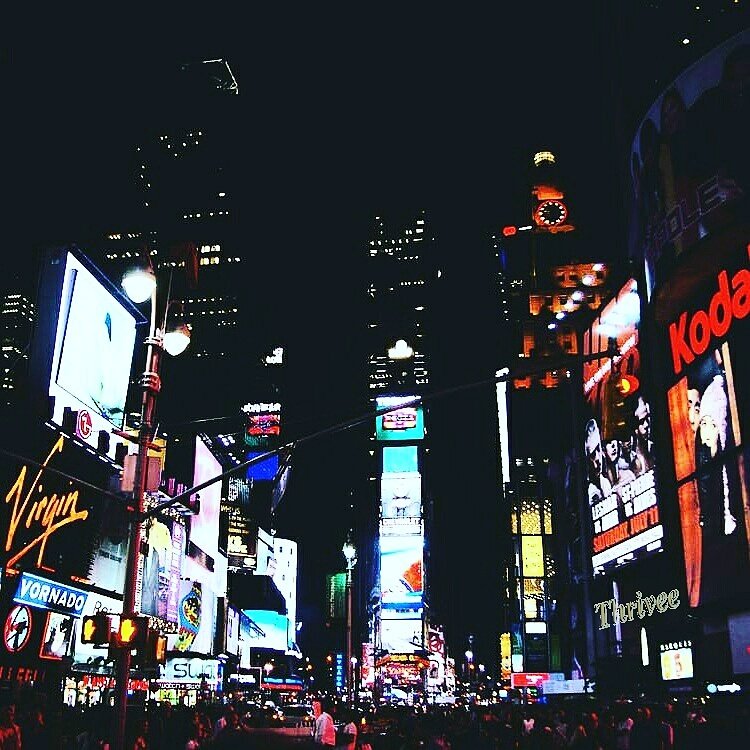 wethrivee tweet picture