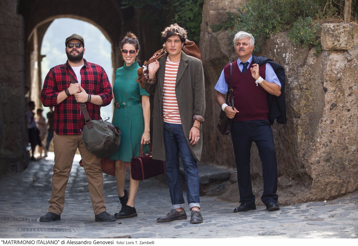 Sono iniziate le riprese di #MatrimonioItaliano, il nuovo film di #AlessandroGenovesi che racconta l'amore senza stereotipi #MedusaFilm