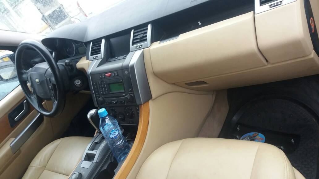 geezone007's tweet photo. Range Rover 2007. Upgraded to 2012.
Mileage - 100K
Price - #5.5M (negotiable) https://t.co/GFitoZBUGw