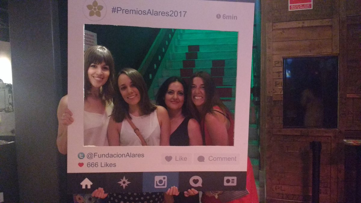 Monicareq's tweet photo. #premiosalares2017 #nosvamosdevento https://t.co/LjBGt8SccY