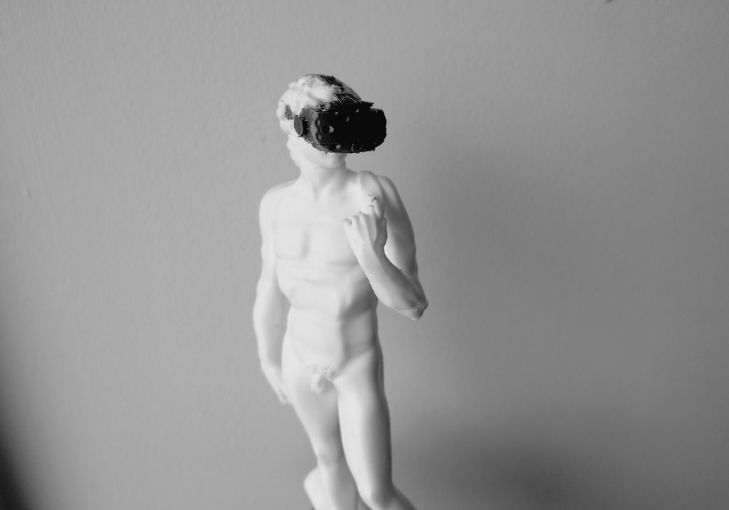 My first attempt at dual extrusion 3D printing.