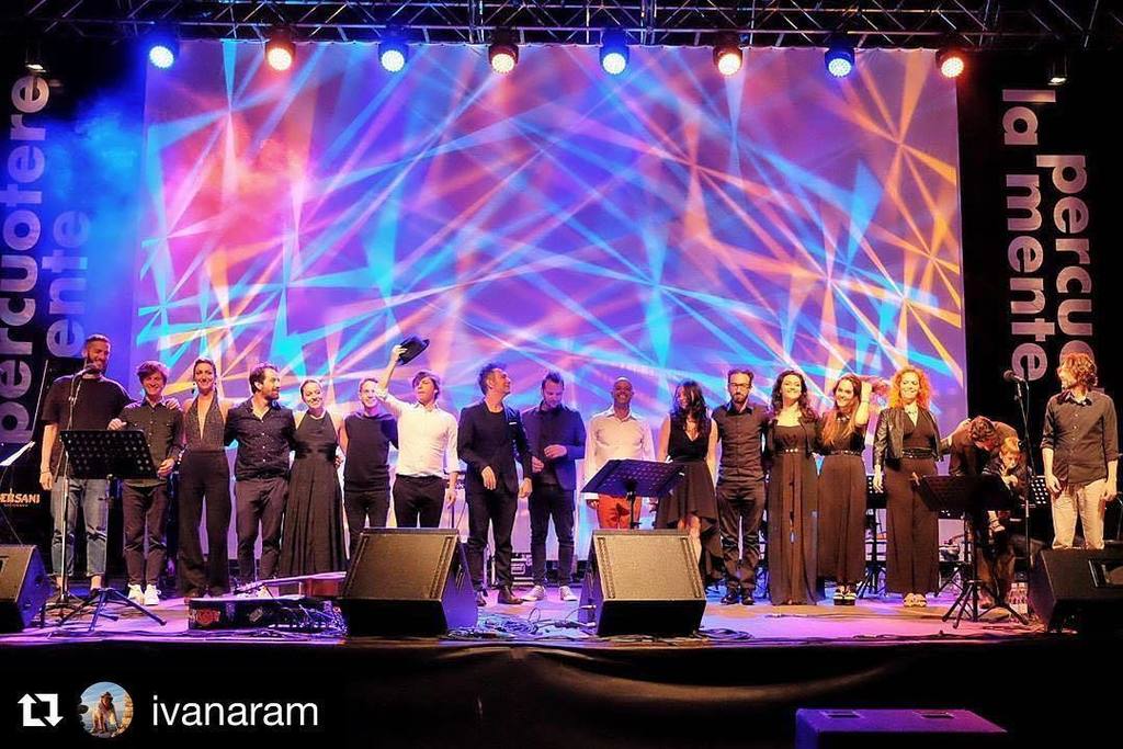 Rimini chiama Genova..serata da sold out e da brividi veri..grazie a tutti!

#Repost <a href="/ivanaram/">Ivana</a> #percuoterelamente … ift.tt/2ulisY6