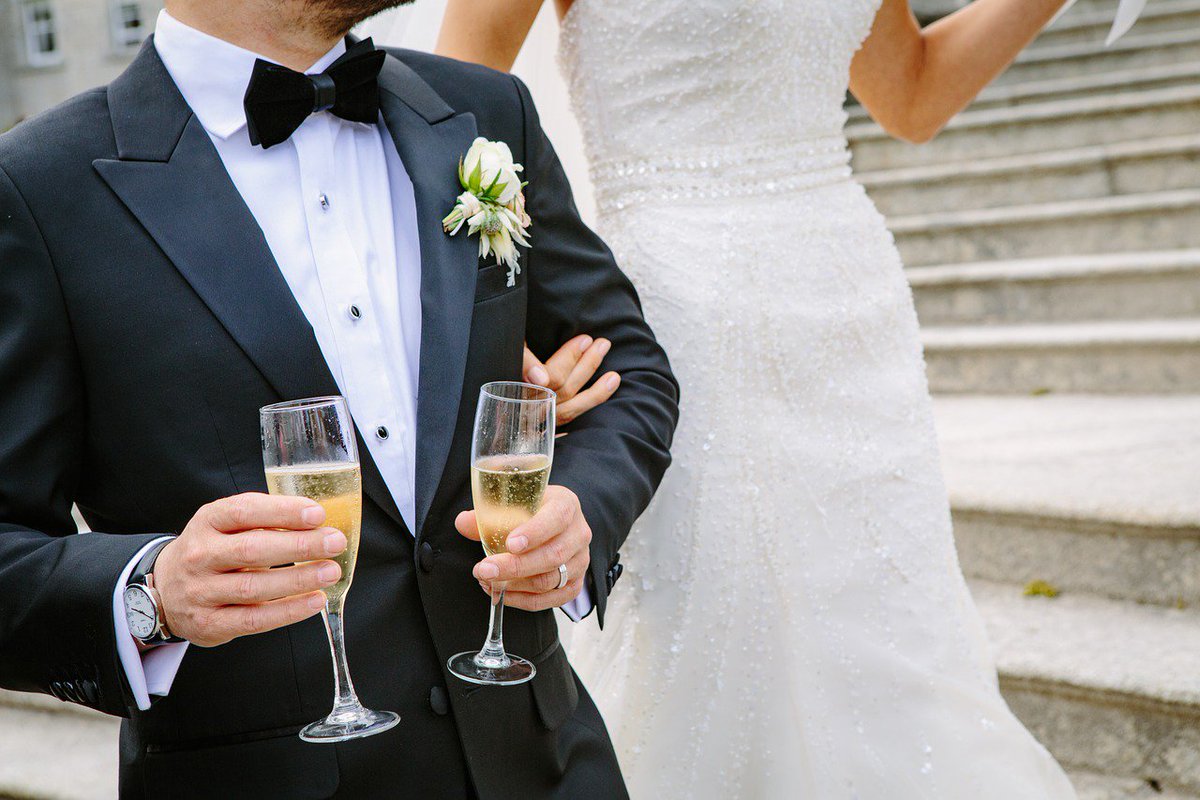etailoring's tweet photo. Looking for some #wedding inspiration? Explore our #weddingstyle @Pinterest board > https://t.co/vHNeVDQtVm #weddingideas #bride #groom https://t.co/HaRqNgmm4F