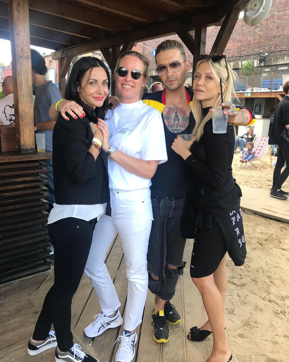 DD5-y4CWsAAwdDH.jpg (960×1200)