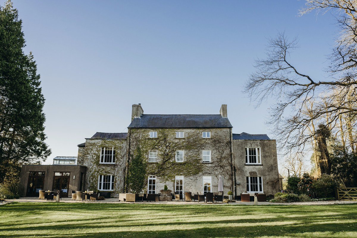 Astleys1's tweet photo. Win a luxury two night stay at @Fairyhill_Hotel including champagne, breakfast and dinner by listing your home with us this July! #astleys https://t.co/jzNMkizKSZ