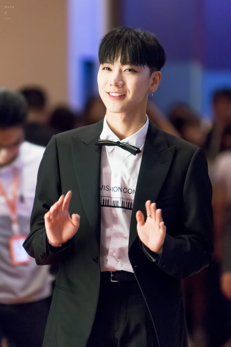 หนูเหมาะกับรอยยิ้มที่สุดแล้วนะครับคนเก่ง ยิ้มเยอะๆ น้าาาา 😊🦊💕💕💕💕 #텐 #TEN #เตนล์ #Personoftheyear_TEN 

🔗 : c1.staticflickr.com/5/4254/3558618…