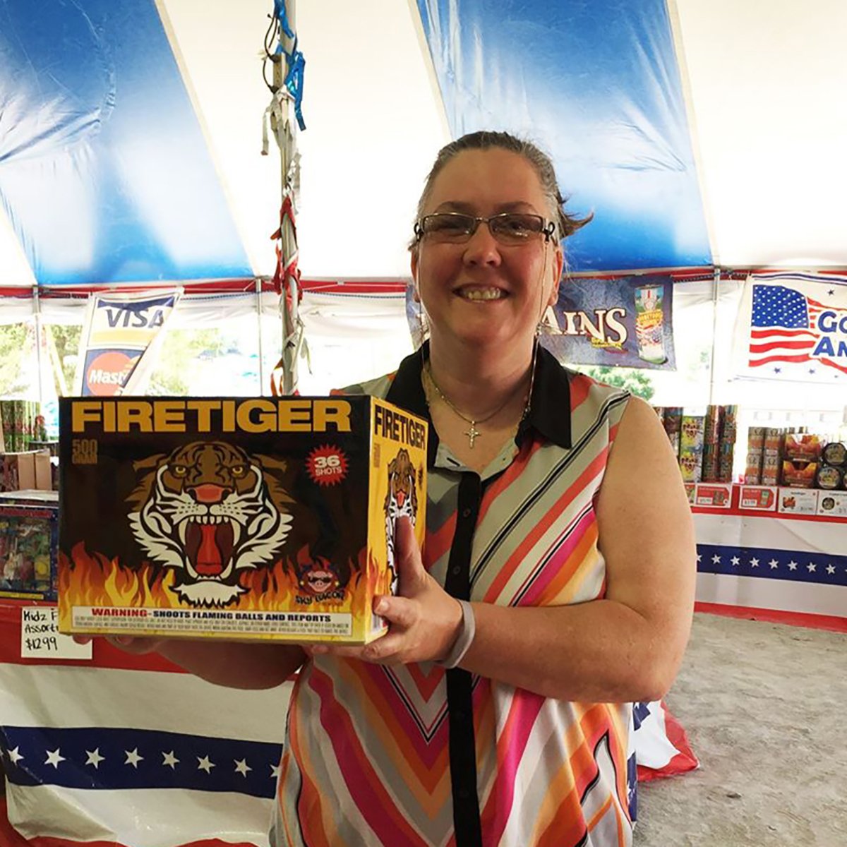 SO76ee's tweet image. Algunos ganadores de nuestra #RuletaDeLaFortuna. Visítanos HOY, ingresa tu correo electrónico y siempre ganas! #76fireworks #ColumbiaMO #MO