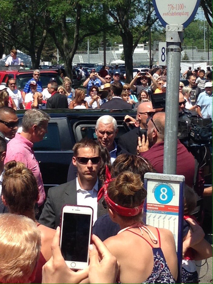 jamward2016's tweet photo. Thanks @VP for visiting Grandville parade https://t.co/ycoluNTG8t