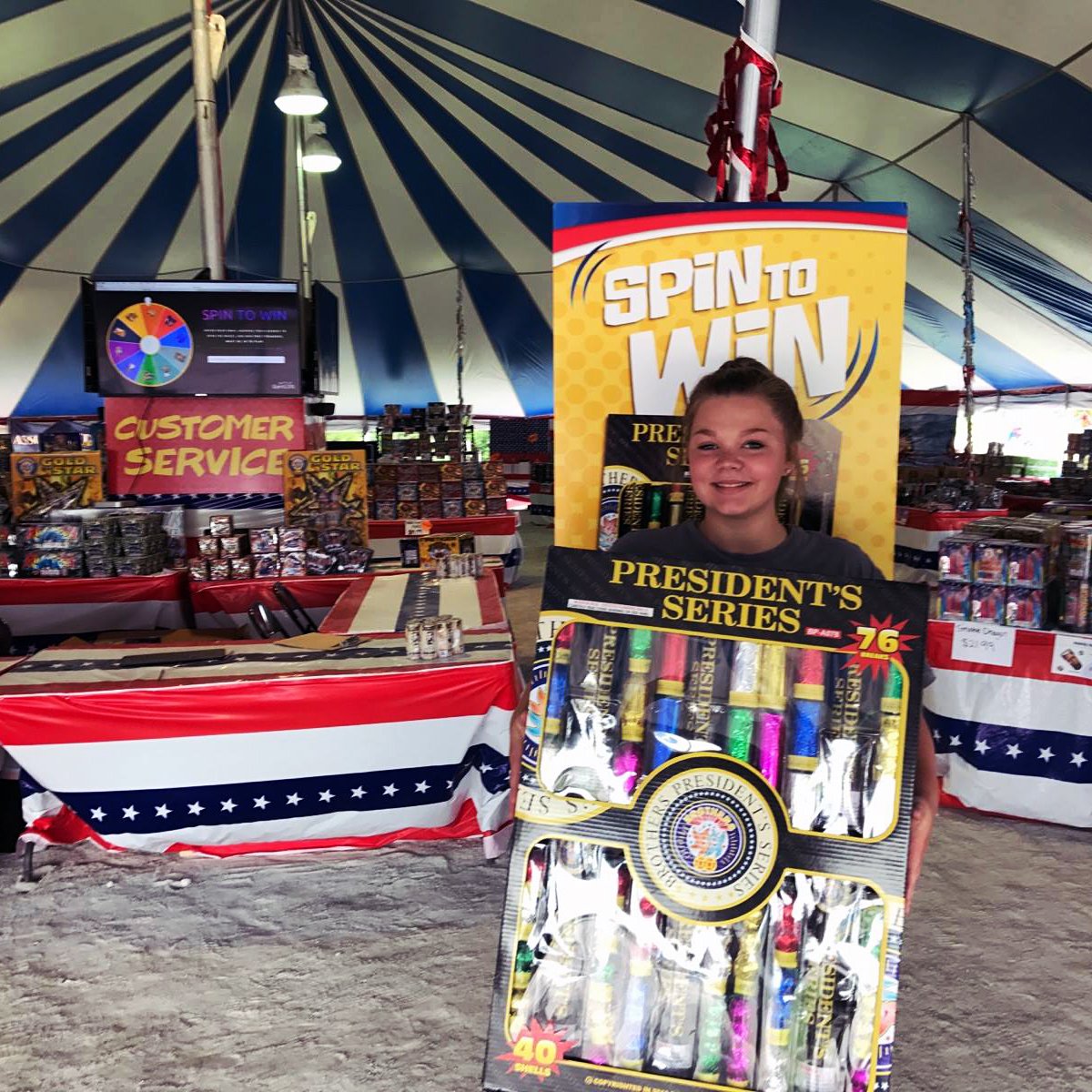 SO76ee's tweet image. Felicitamos a Kylie P. de #Sturgeon #Missouri quien ganó el premio mayor: "President's Series"! #76fireworks #DiaDeLaIndependencia #4deJulio