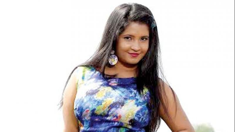 ramya_rachita's tweet photo. "ಮೋದಕ ತಾರೆ "ಯಾದ ಶುಭಾ ಪೂಂಜಾ! ಹೊಸ ಬಿರುದು .... -https://t.co/Txv8VdRkZN #kannada #ಕನ್ನಡಸುದ್ದಿ #subhapoonja #news https://t.co/9swzn6ziWm