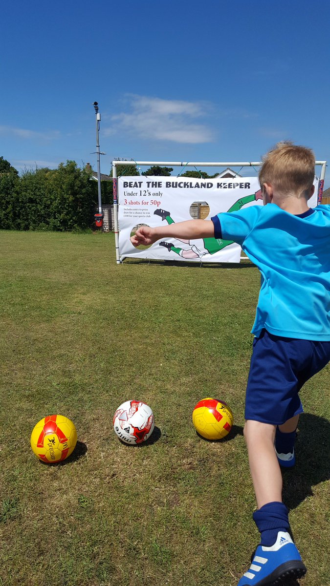 _CactusGraphics's tweet photo. Great fun had by all. #Whitfieldfootballfestival. #McDonaldsUkNews. #RMHC. https://t.co/nLS6g6tYfw