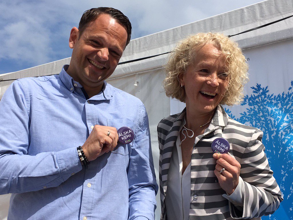 Mark Meier och <a href="/halvordcarina/">Carina Halvord</a> offentliggjorde samarbetet mellan <a href="/BASF/">BASF</a> och <a href="/Universeum/">Universeum</a> under #almedalen2017 #älskakemi