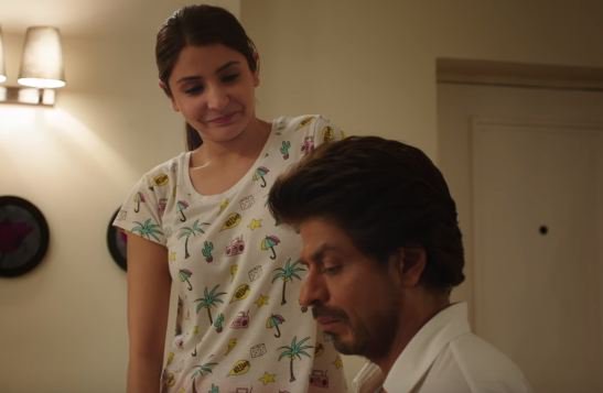 BOWorldwide's tweet photo. #BOCapsule Check Out the #MiniTrails Of #JabHarryMetSejal Starring @iamsrk  &amp; @AnushkaSharma  
https://t.co/IrcCGMAwuF https://t.co/tkCgJRDZ44