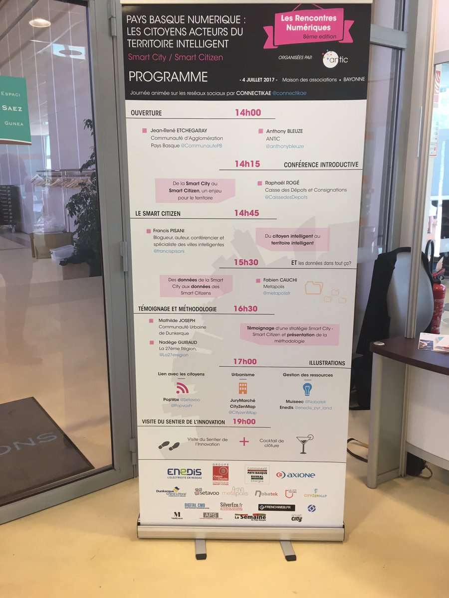 La27eregion's tweet image. @pays_basque pour parler de territoires intelligents et d&apos;innovation publique #latransfo #RN2017 #smartadministration #psilabs