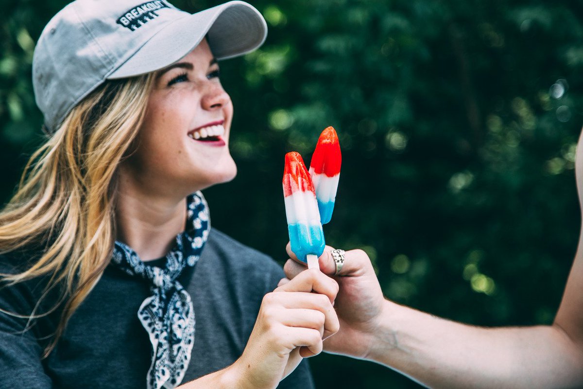 We've got bomb-pops for days! 🍡  Don't forget to grab yours before or after your Breakout booking today! 🇺🇸

#breakoutlawrence #4thofjuly