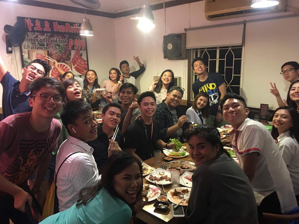 BayMarcccc's tweet image. A first of many more bondings to come for this family 💛💪This emotional teary-eyed session was fun 😂 Luv u guys @UST_CSC 💛 KTV na next 💪