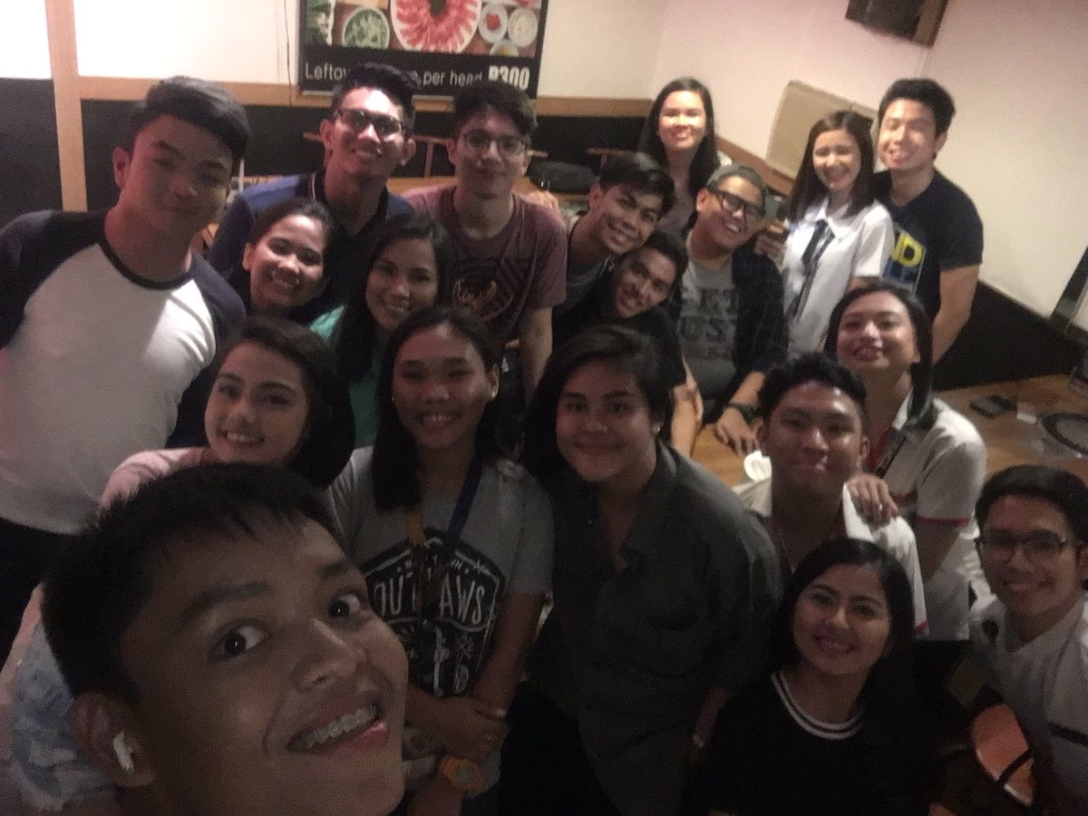 BayMarcccc's tweet image. A first of many more bondings to come for this family 💛💪This emotional teary-eyed session was fun 😂 Luv u guys @UST_CSC 💛 KTV na next 💪