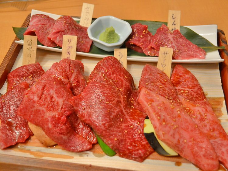 TimeOutTokyoJP's tweet photo. 本当に美味い肉を食す。よろにくやコソットSP、くにもと新館など。『東京、焼肉10選』https://t.co/iP6ZLIsk5Q https://t.co/xhxPm1LSVN