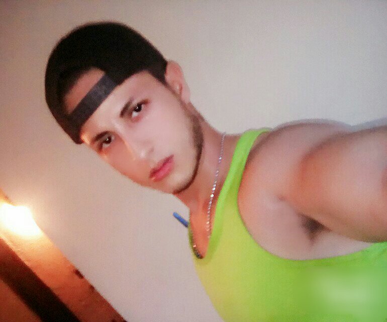 Fenixtor's tweet photo. No vivas para que tu presencia se note, sino para que tu ausencia se SIENTA. https://t.co/d3JF8YrLkq