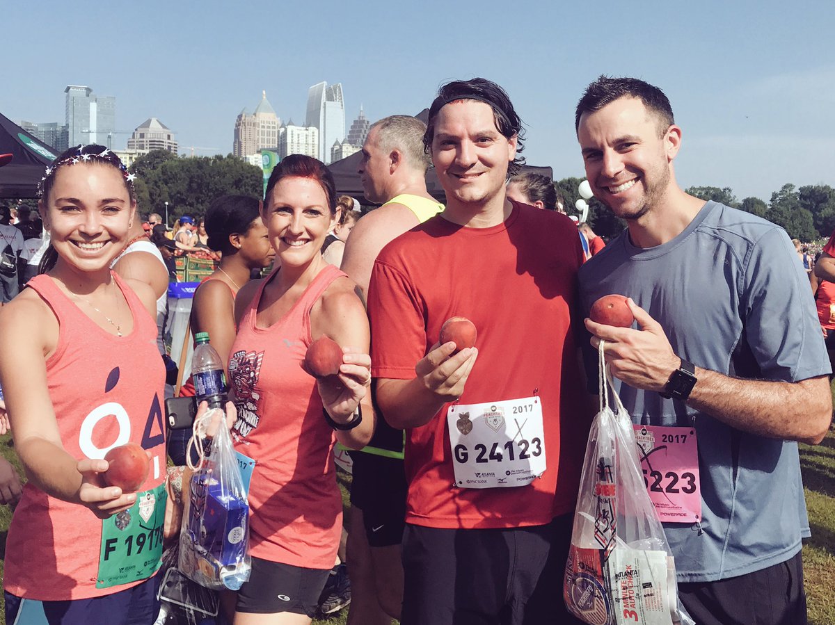 alymoler's tweet photo. First #ajcprr in the books! #peachtreeroadrace #showmeyourpeaches @JamieSchlef @kevin_wilhelm81 https://t.co/8Z3J1WhUJ9