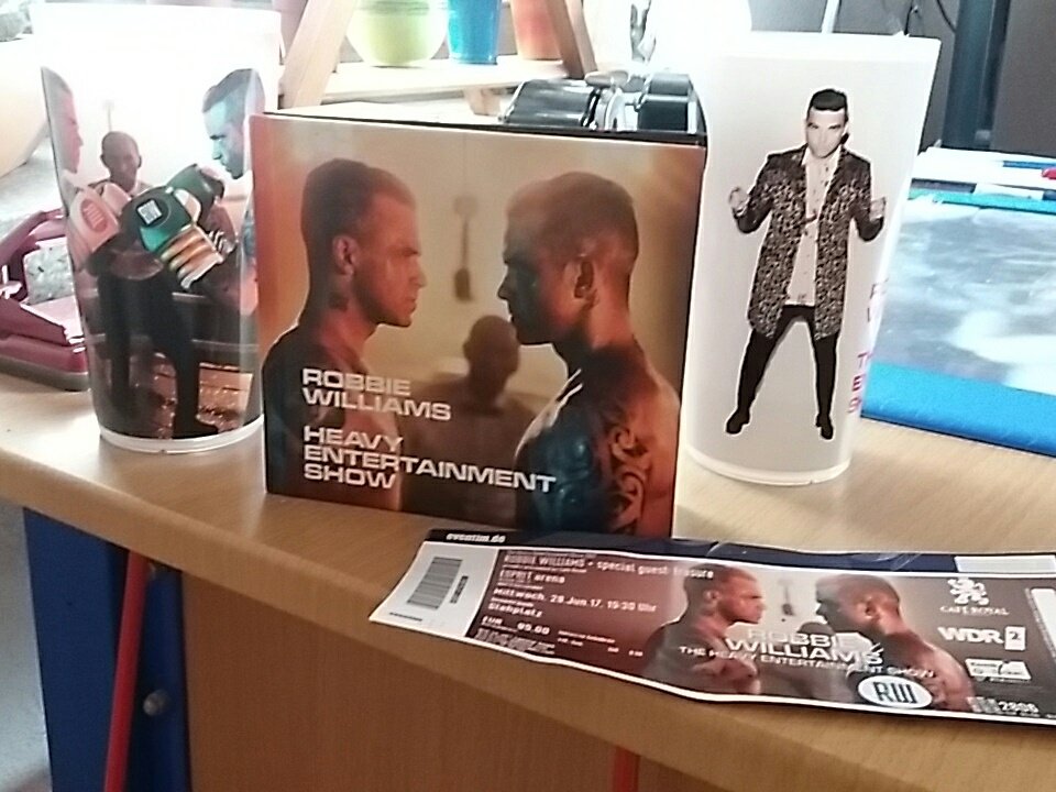 Thank you #RobbieWilliams  for the Show in Düsseldorf 😘 you was fantastic.