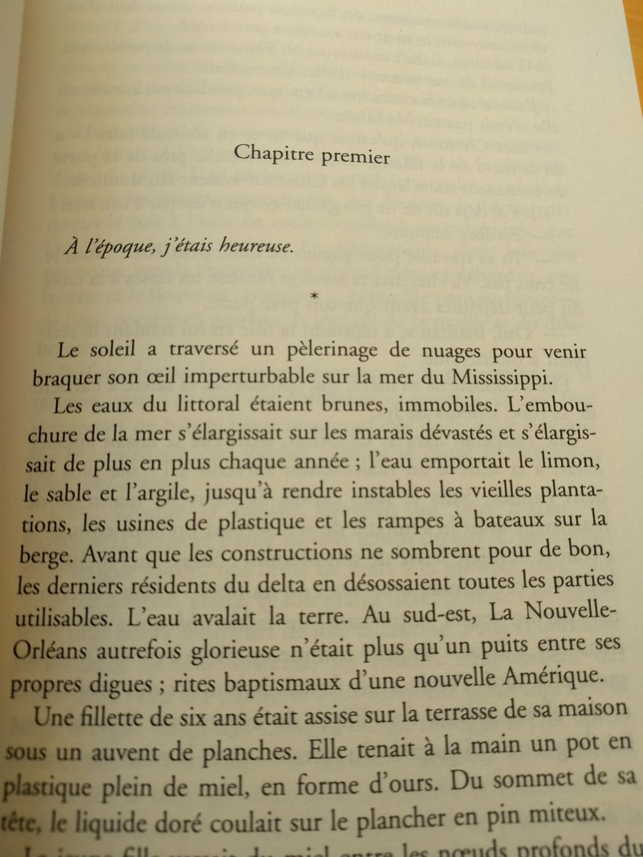 Omar El Akkad Just Got My Hands On The French Translation Of American War Thank You So Much Ed Flammarion