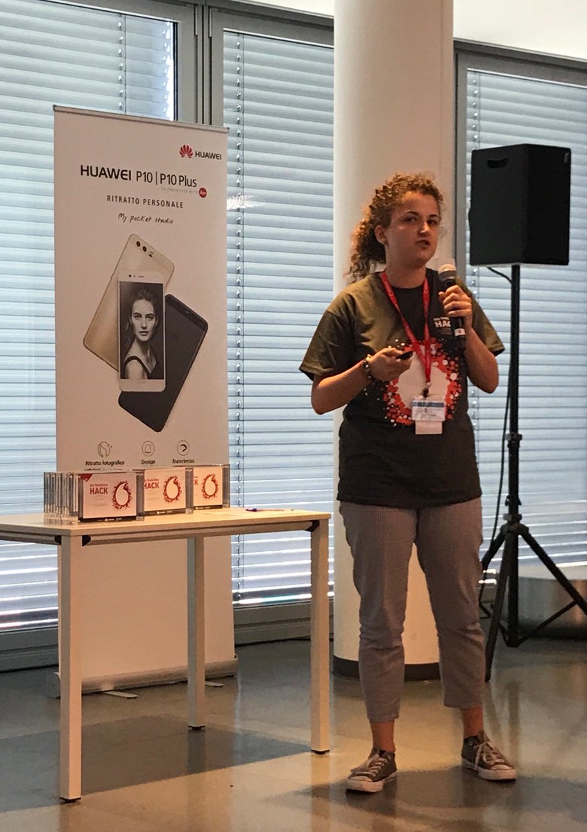 VodafoneIT's tweet photo. Raccontano le loro idee con entusiasmo e con un obiettivo: vincere #MyVodafoneHack! Tra poco scopriremo chi ci riuscirà. https://t.co/99z5XRvpTe